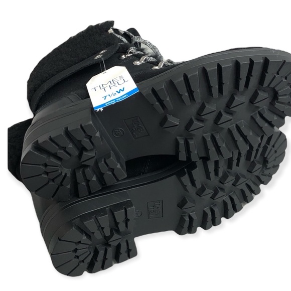 Time and Tru Women’s Cozy Hiker Boots - Picture 8 of 8